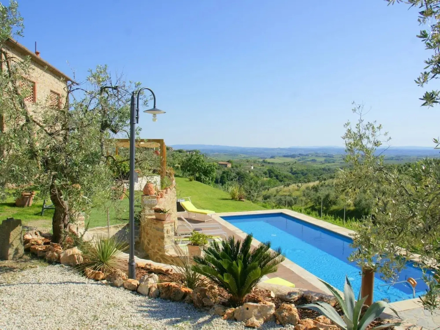 Hillside Escape in Vinci