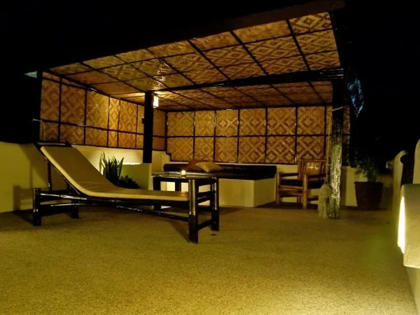 ChARTs Resort and ART-Café