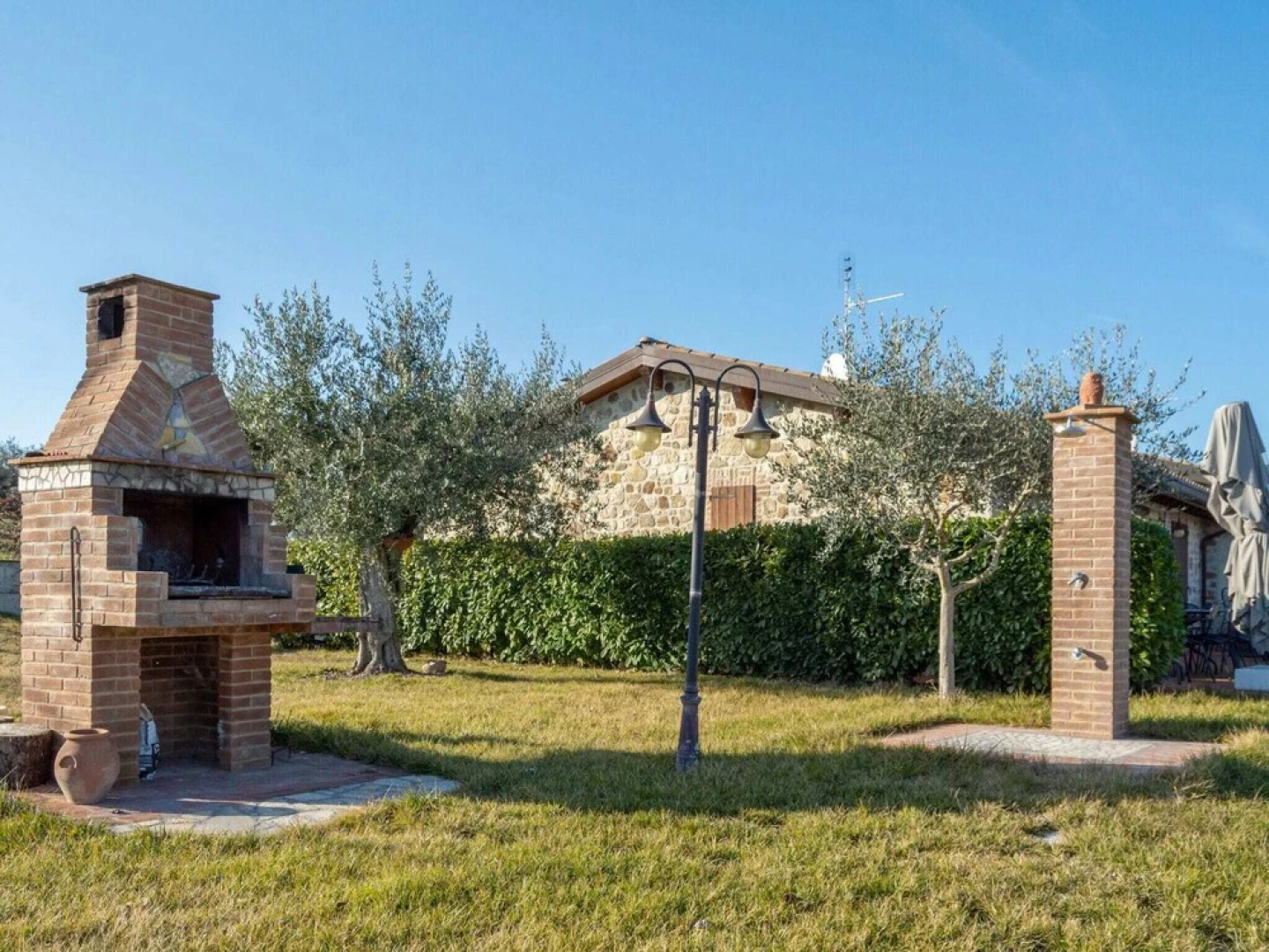 Luxurious Holiday Home in Marsciano With Swimming Pool