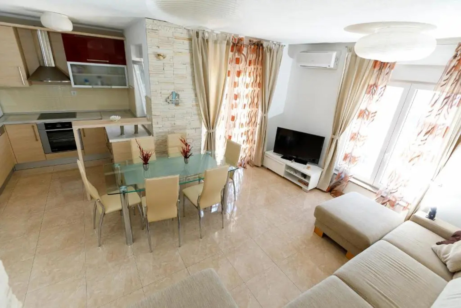 Apartments Sara & Nina