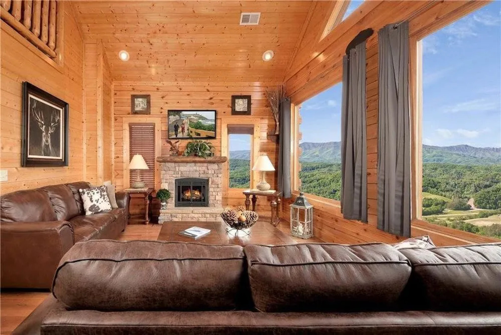 On Eagle's Wings - 2 Br cabin by RedAwning