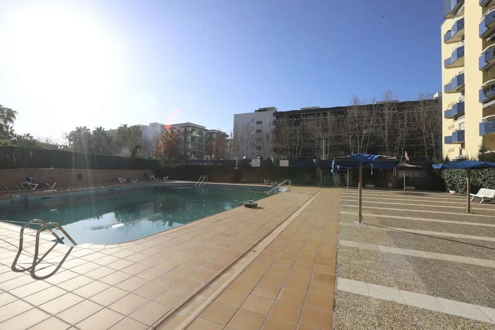 UHC Alborán Apartments