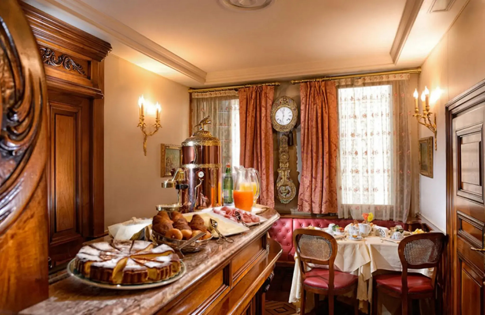 Torre dell'Orologio Suites