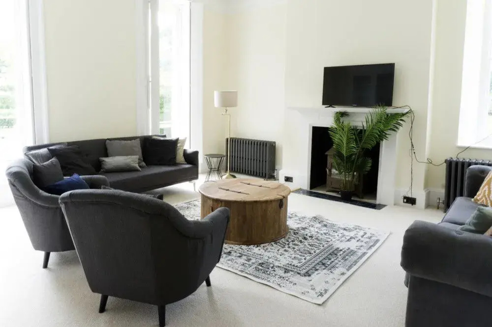 The Modern Duke’s Retreat - Stunning 6BDR Manor Guest House