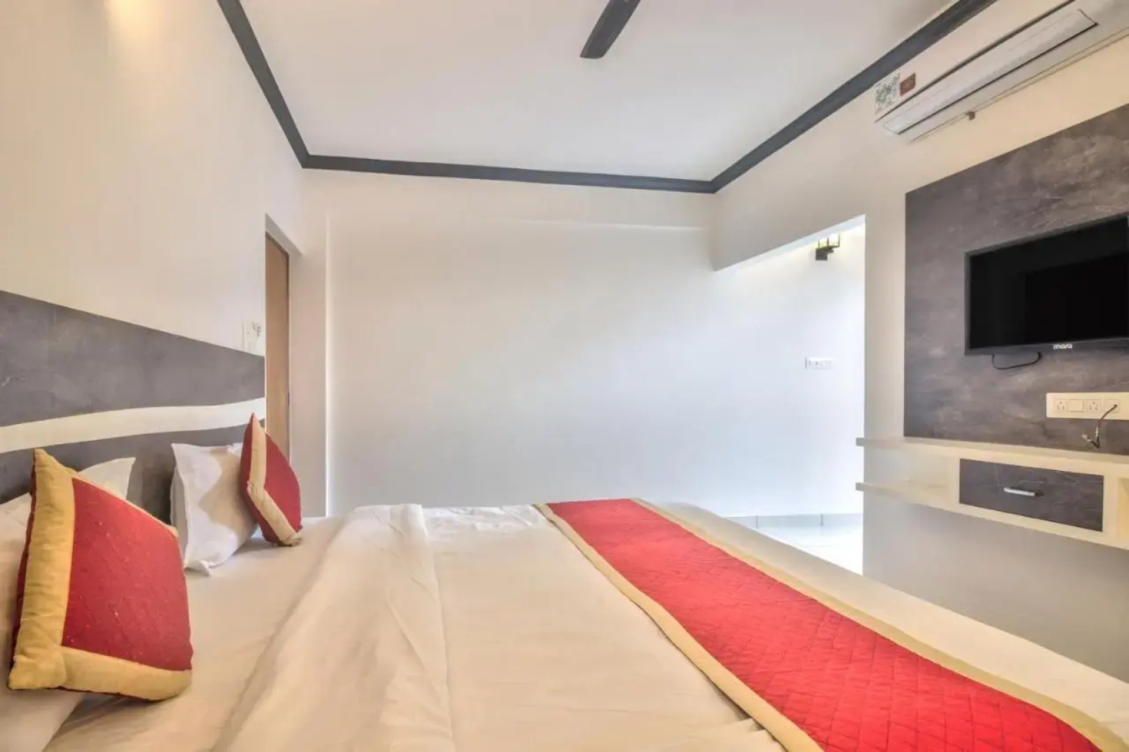 Oceano Beach Resort Goa