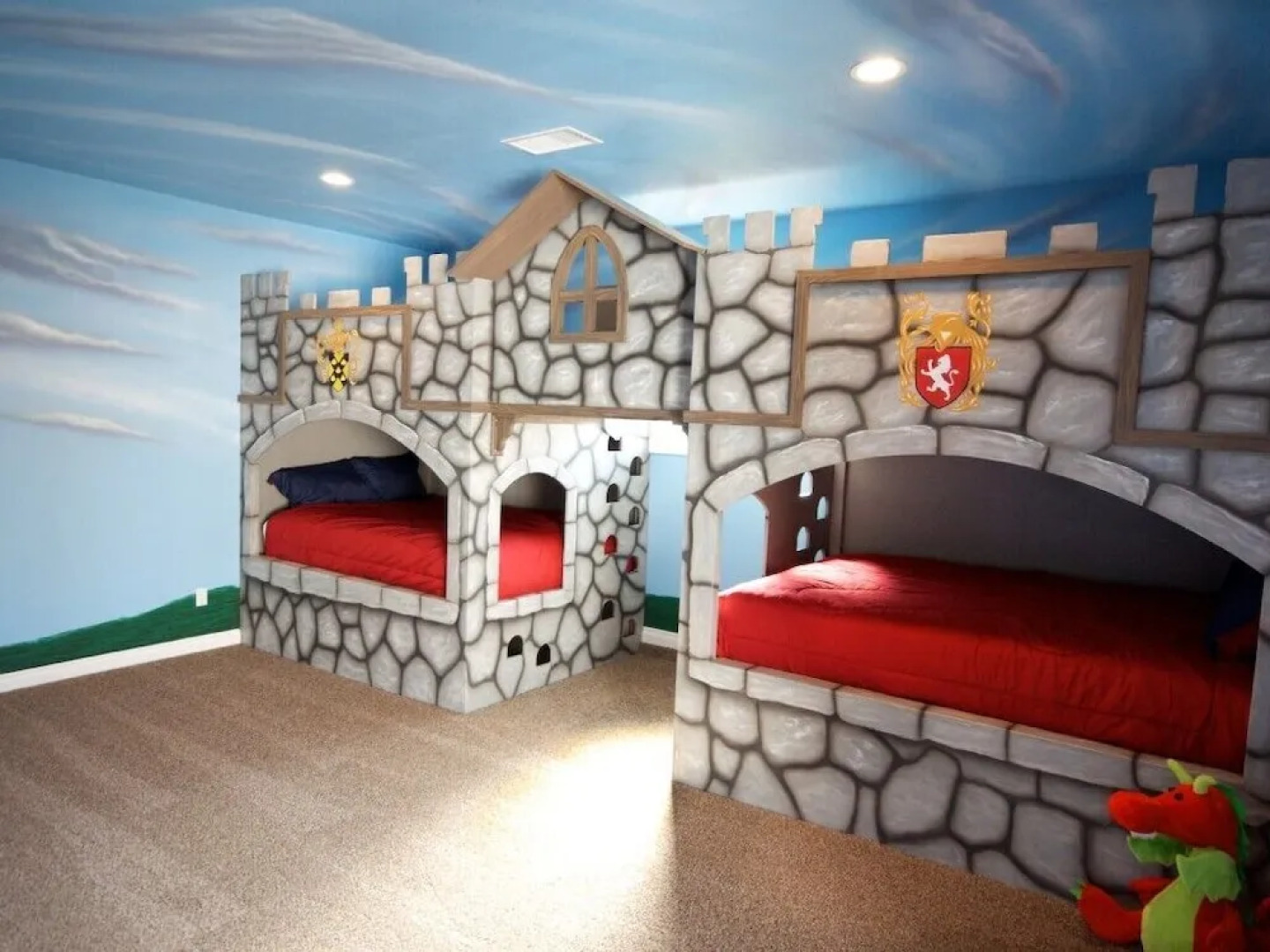 The Wonderland House 5 Bedrooms 3 Bathrooms Home