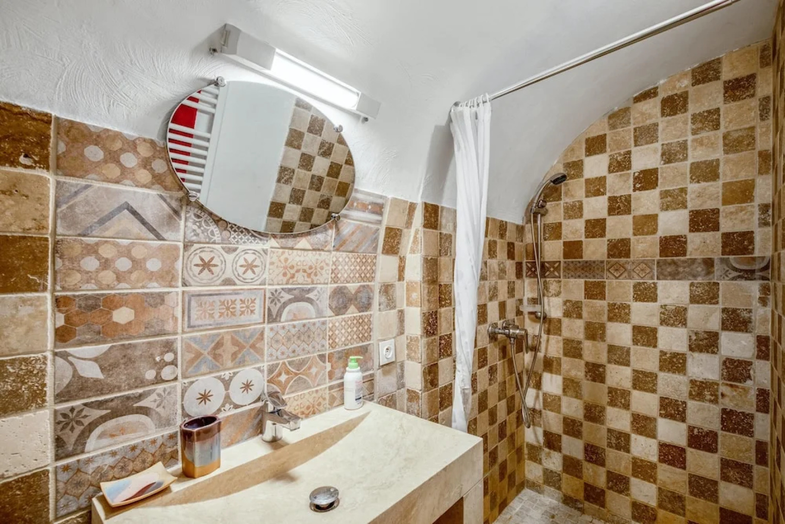 House With 3 Bedrooms in Bonnieux, With Wonderful City View and Wifi