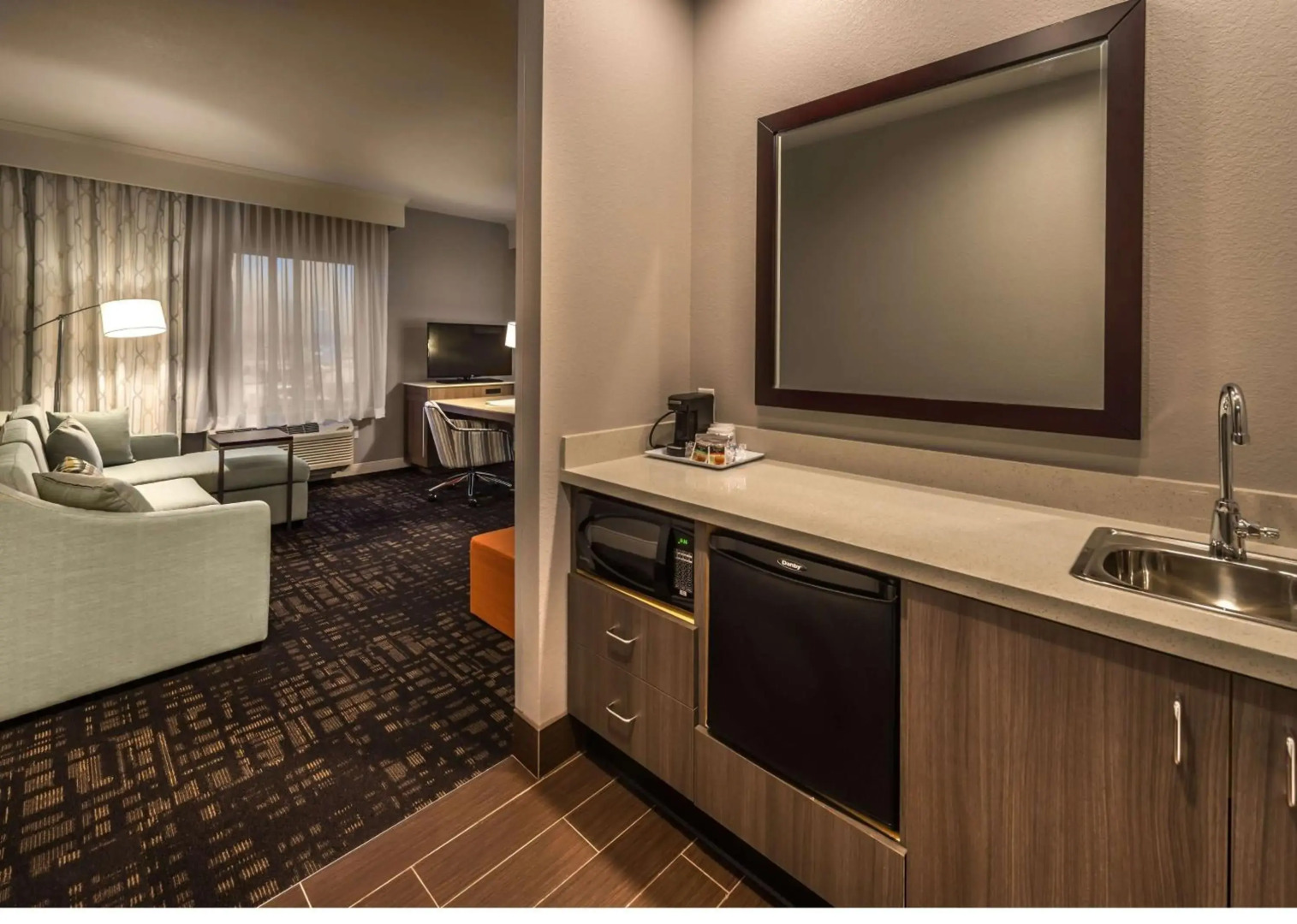 Hampton Inn & Suites Reno West