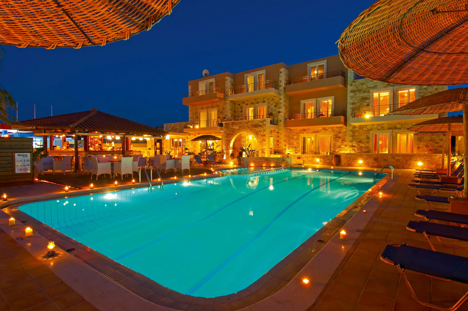 Mistral Hotel - Singles Only