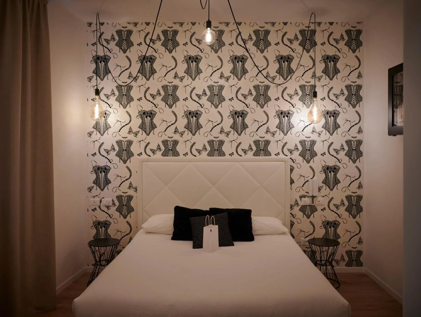 Lainez Rooms & Suites