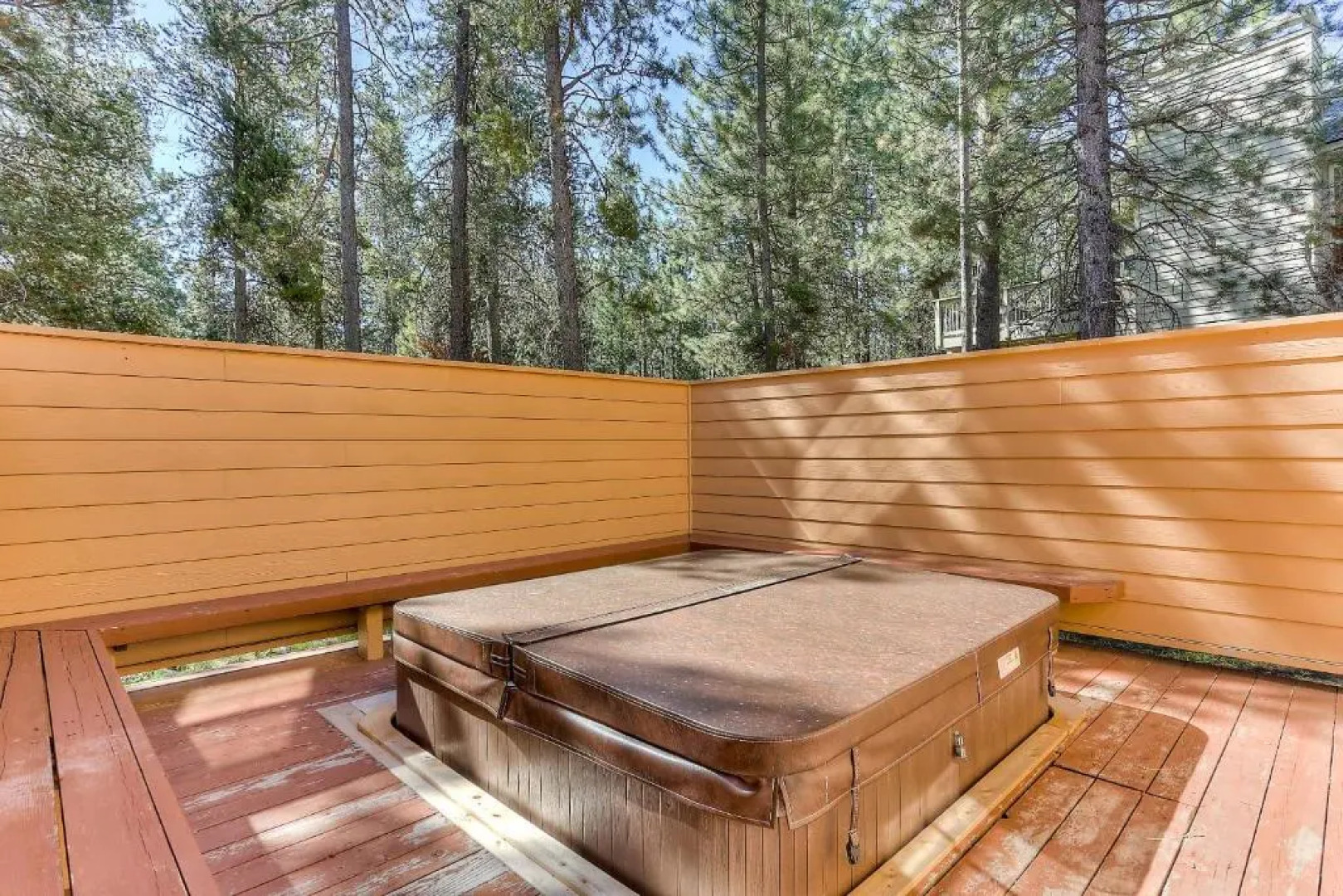 3 Mt. Baker-AC-Hot Tub-4BR/3BA