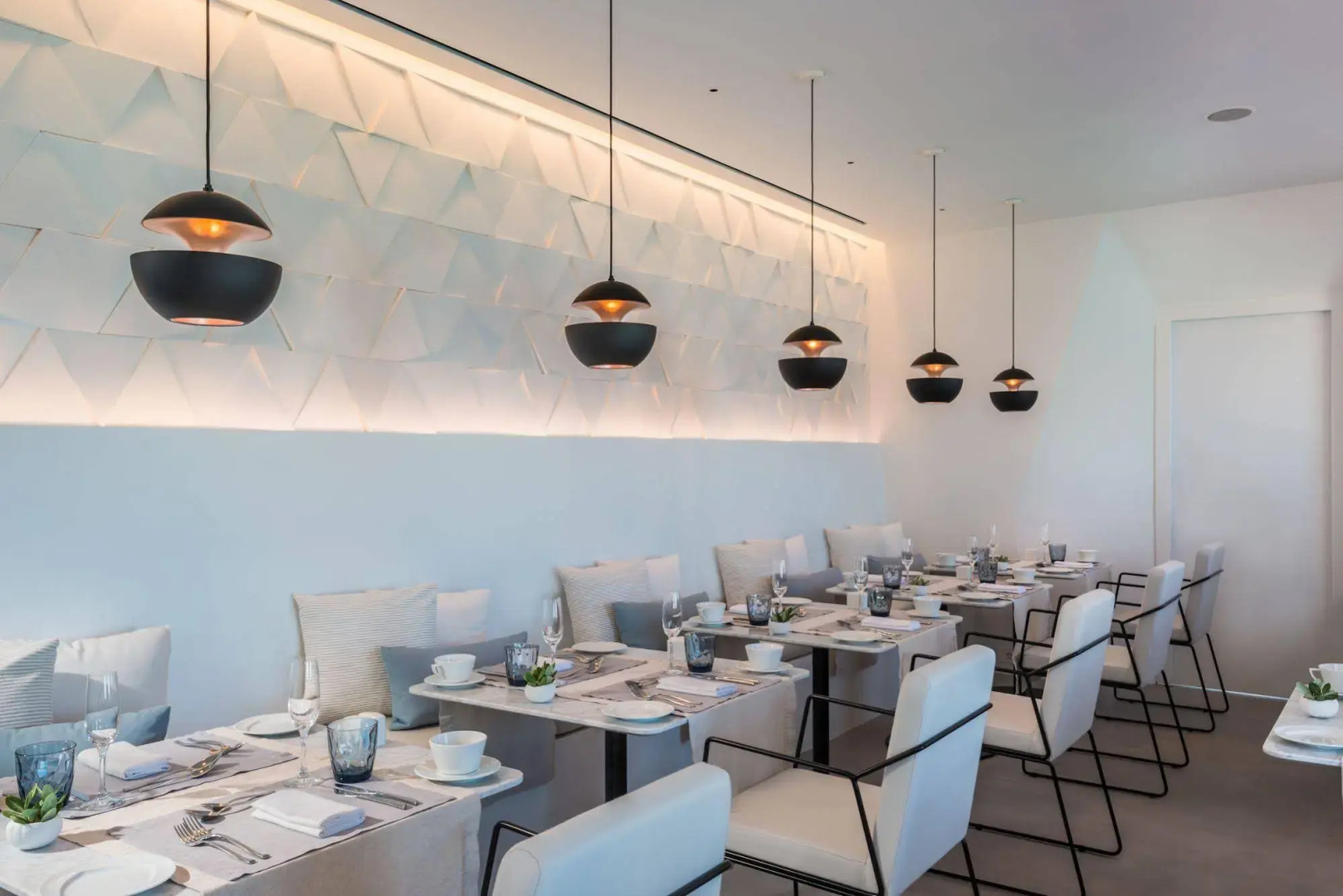 Grace Hotel, Auberge Collection