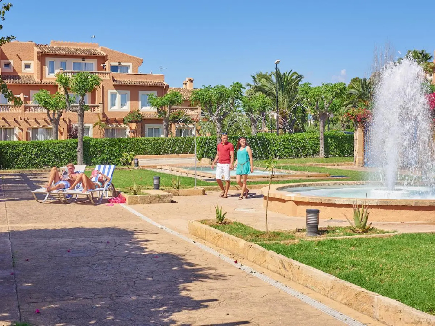 Aparthotel Ciudad Laurel