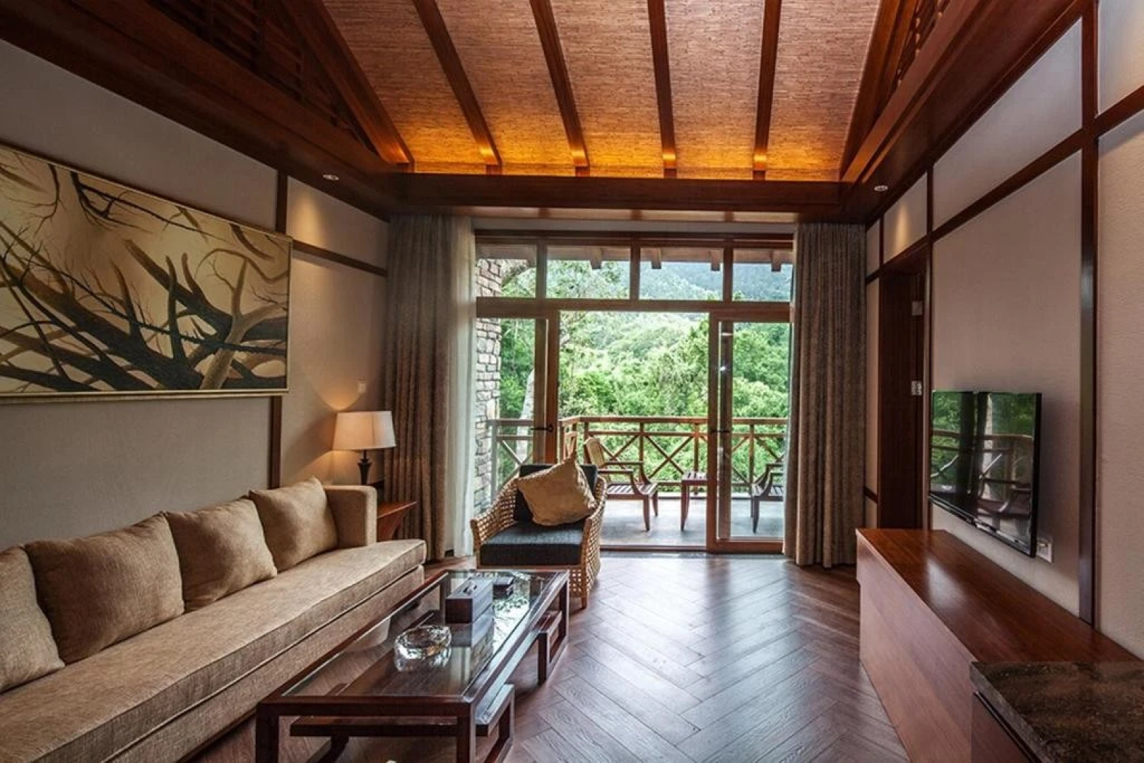 Wuzhishan Yatai Rainforest Resort Hotel
