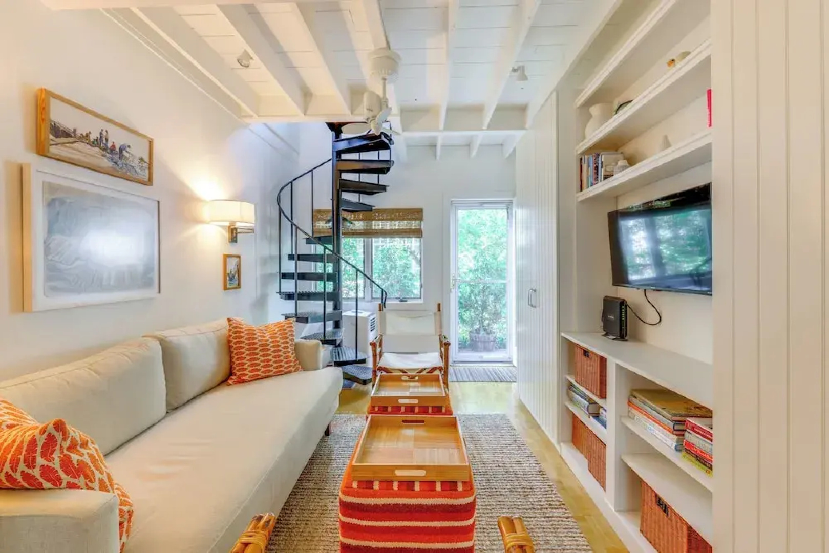 Steps to Beach: Stylish & Lofted Provincetown Gem