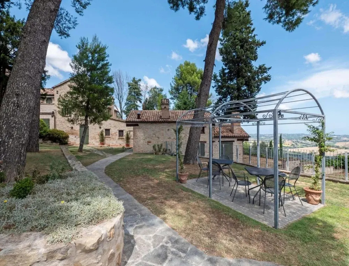 Apartment in Villagrande di Mombaroccio