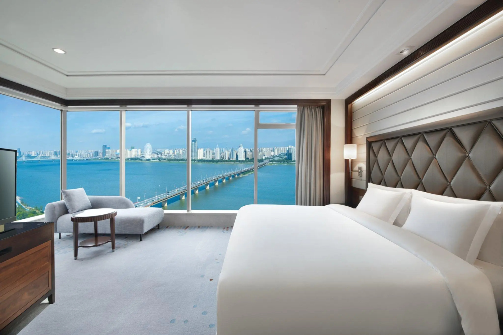Crowne Plaza Nanchang Riverside by IHG