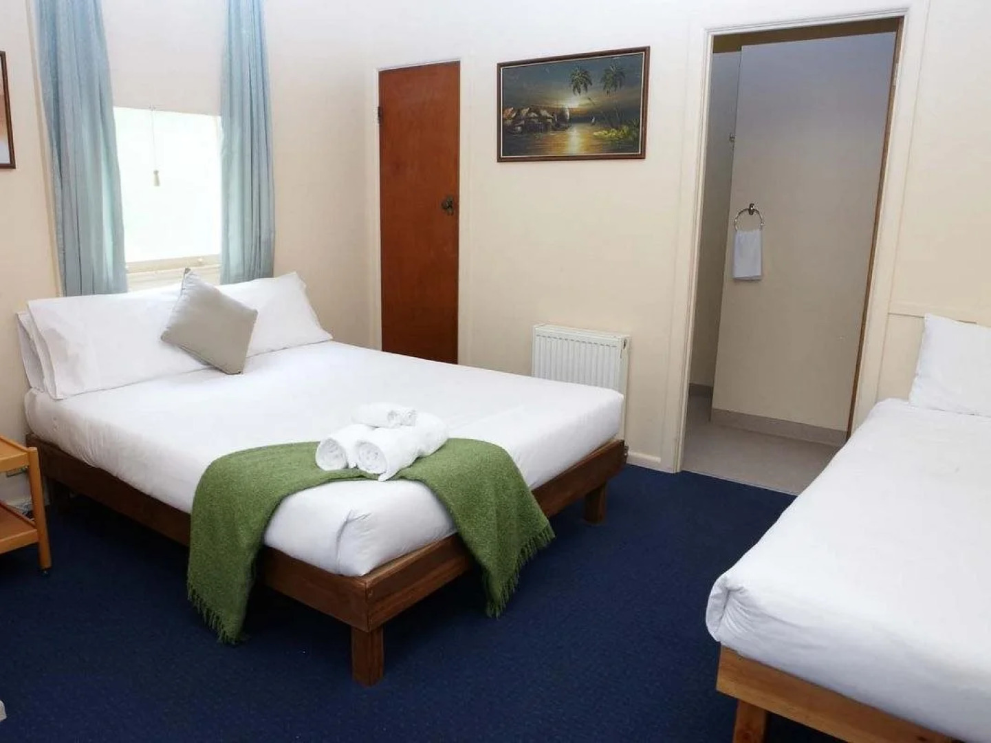 Hepburn Springs Chalet