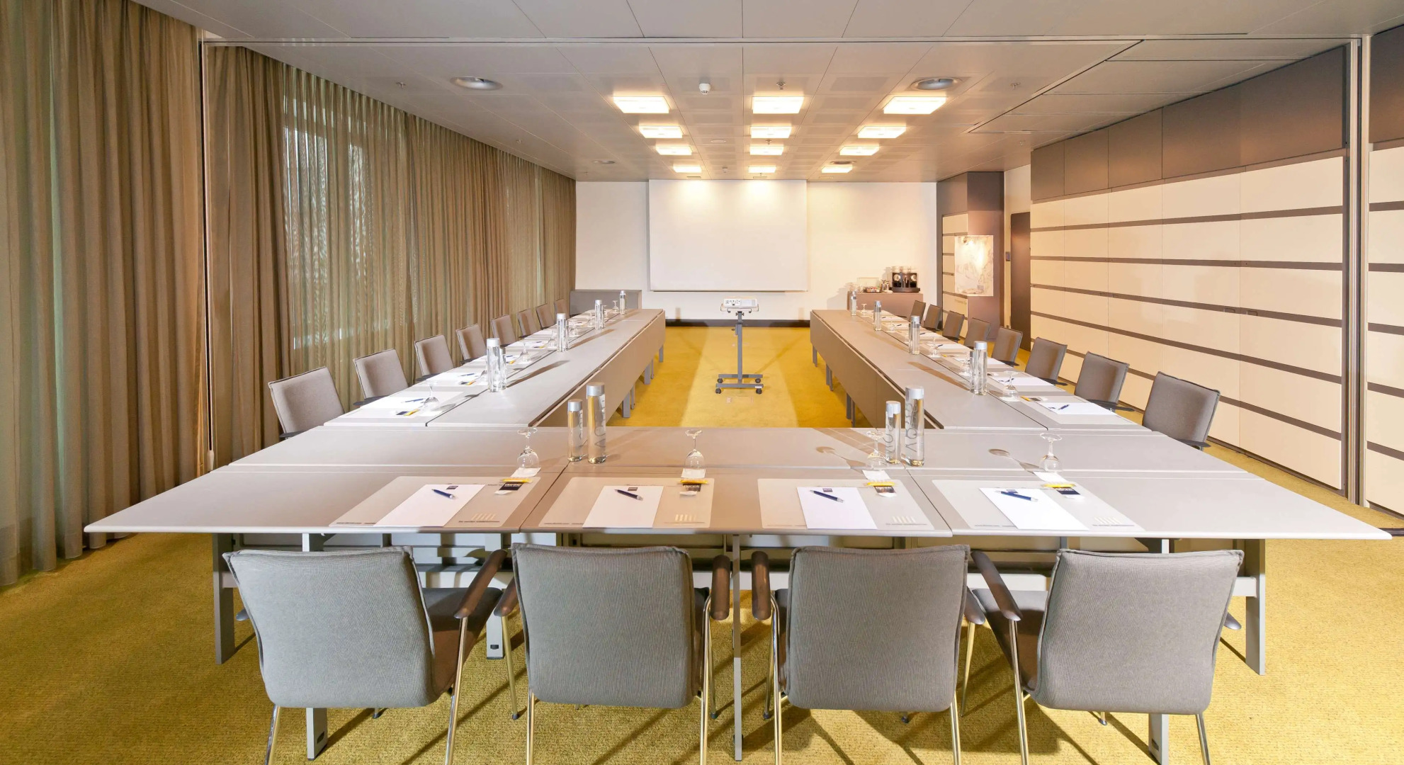 Dorint Hotel am Heumarkt Köln