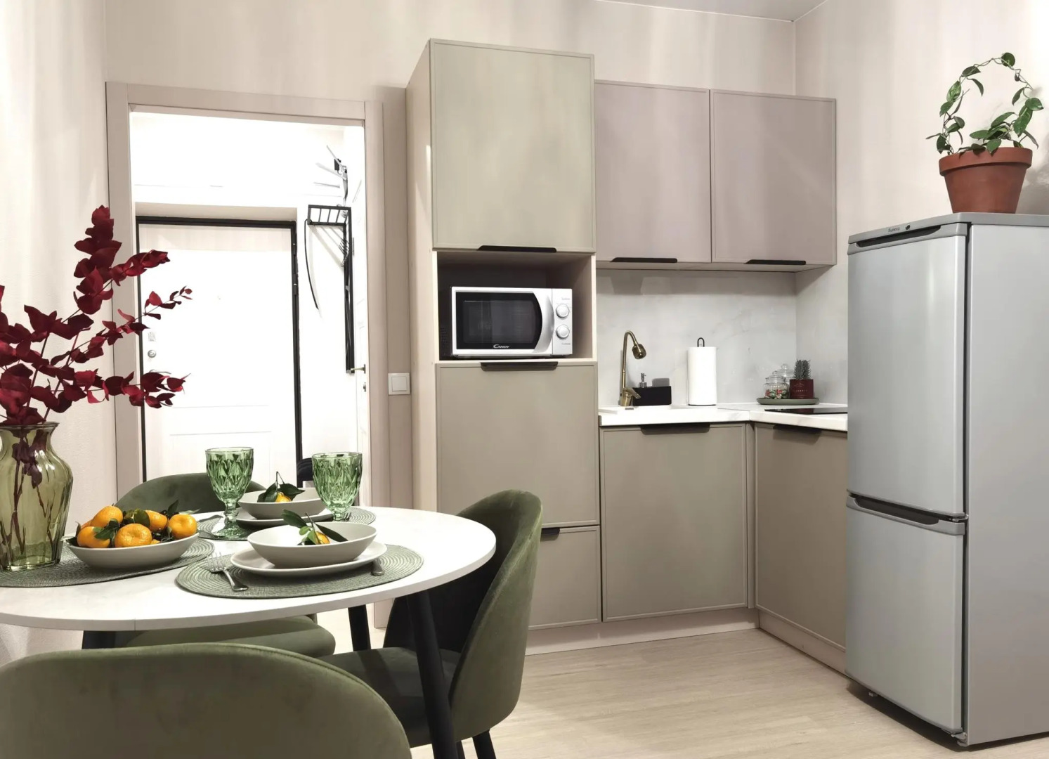 Апартаменты на переулке Светлогорский 12