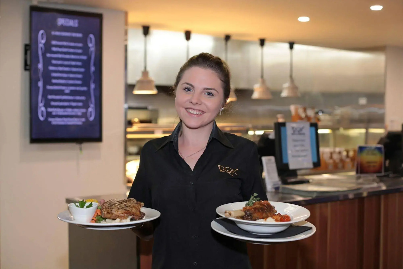 Cannonvale Reef Gateway Hotel