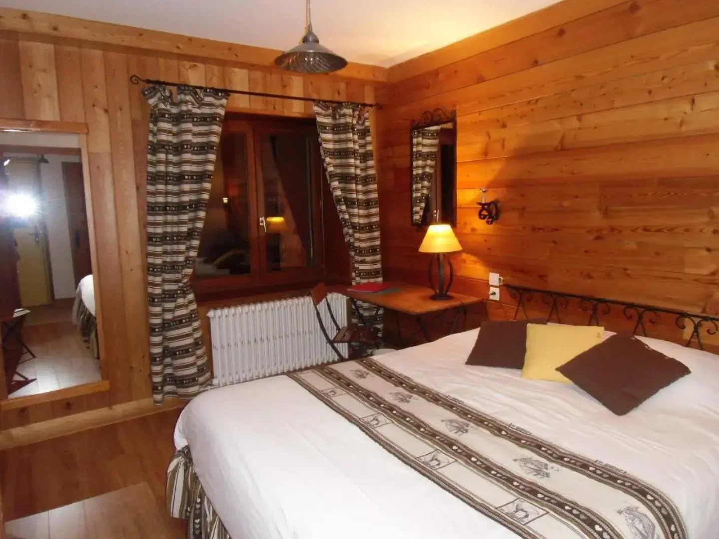 Auberge Aux 3 Frenes