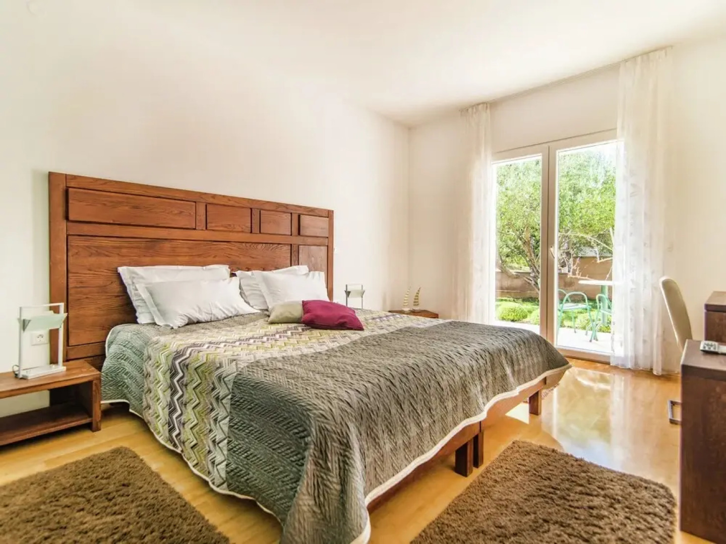 Beautiful Villa on the Island of Brac With Infinity Pool, Beach at 30 Meters