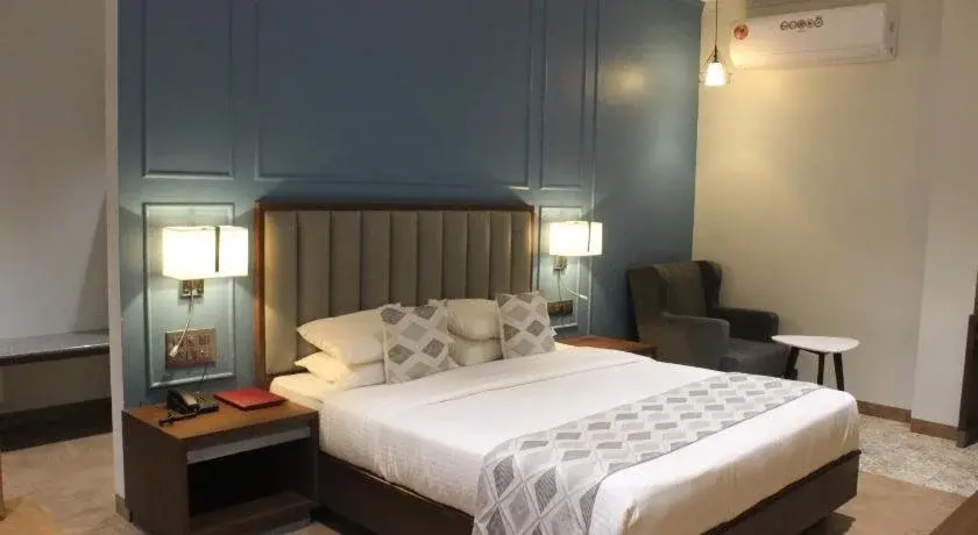 Hotel Ganapati Palace