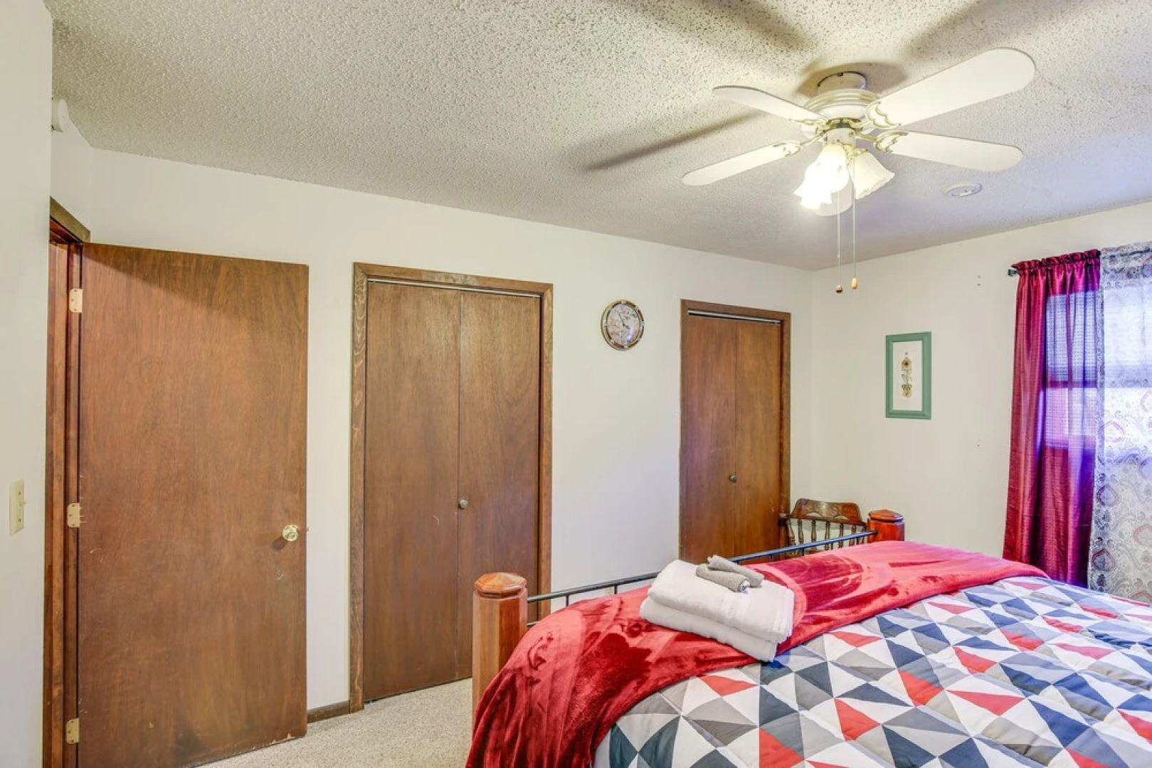 Downtown Pierre Apartment ~ 1/2 Mi to River!