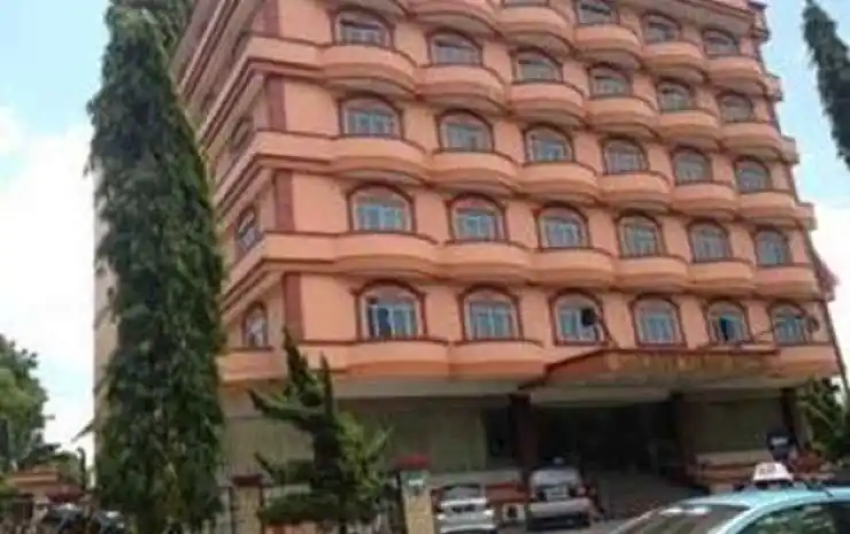 Golden Virgo Hotel