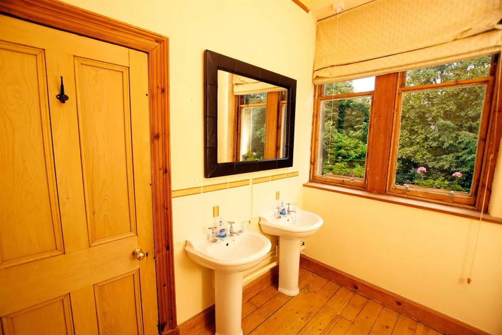 15 Merchiston Gardens