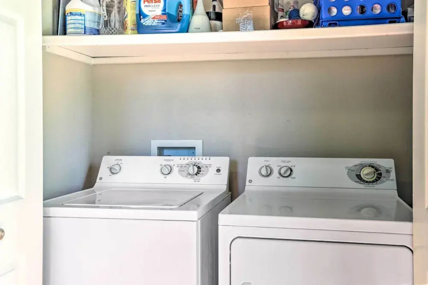 Walk to Midwestern State: Wichita Falls Cottage!