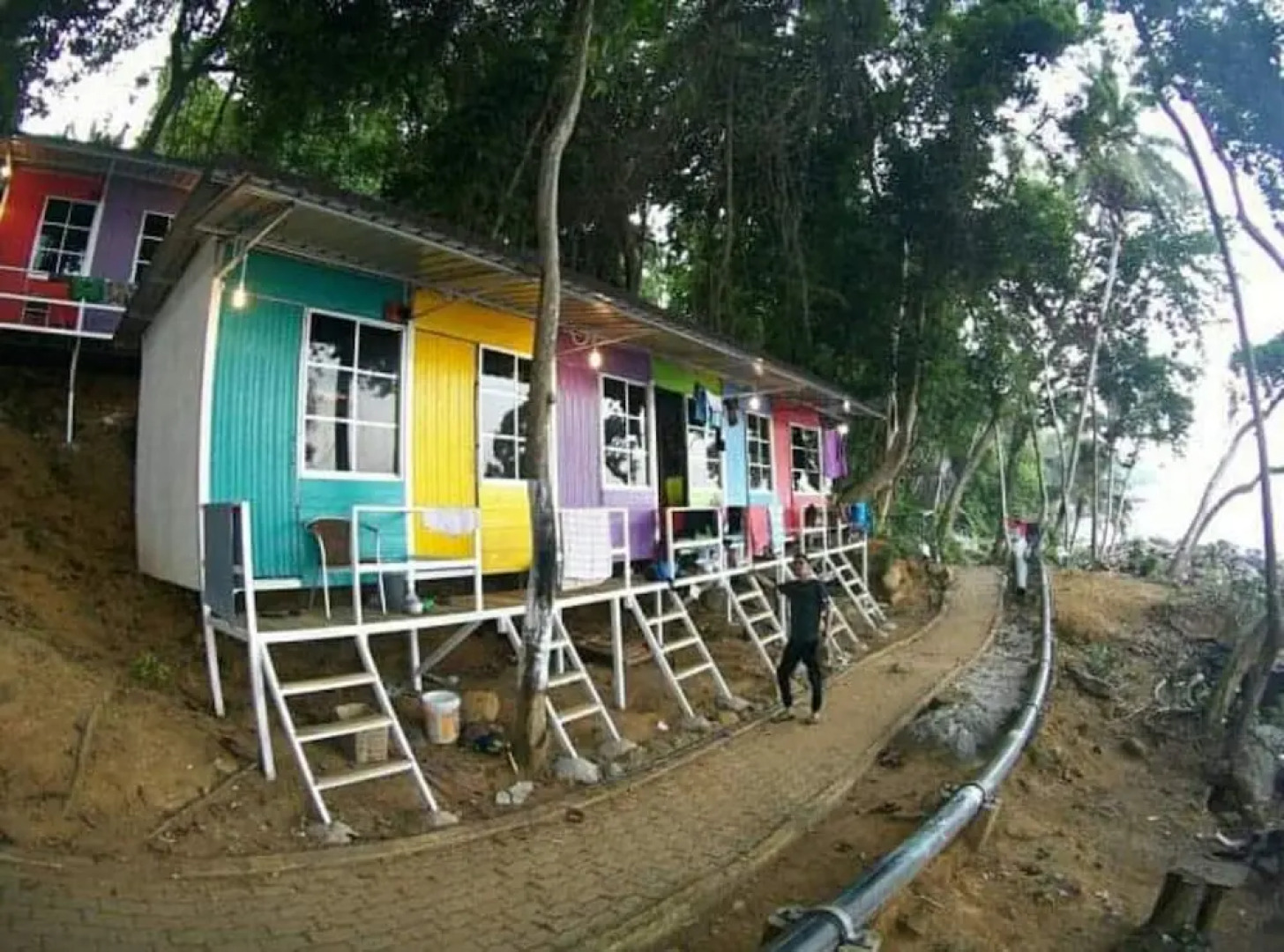 Warna Warni Cabin