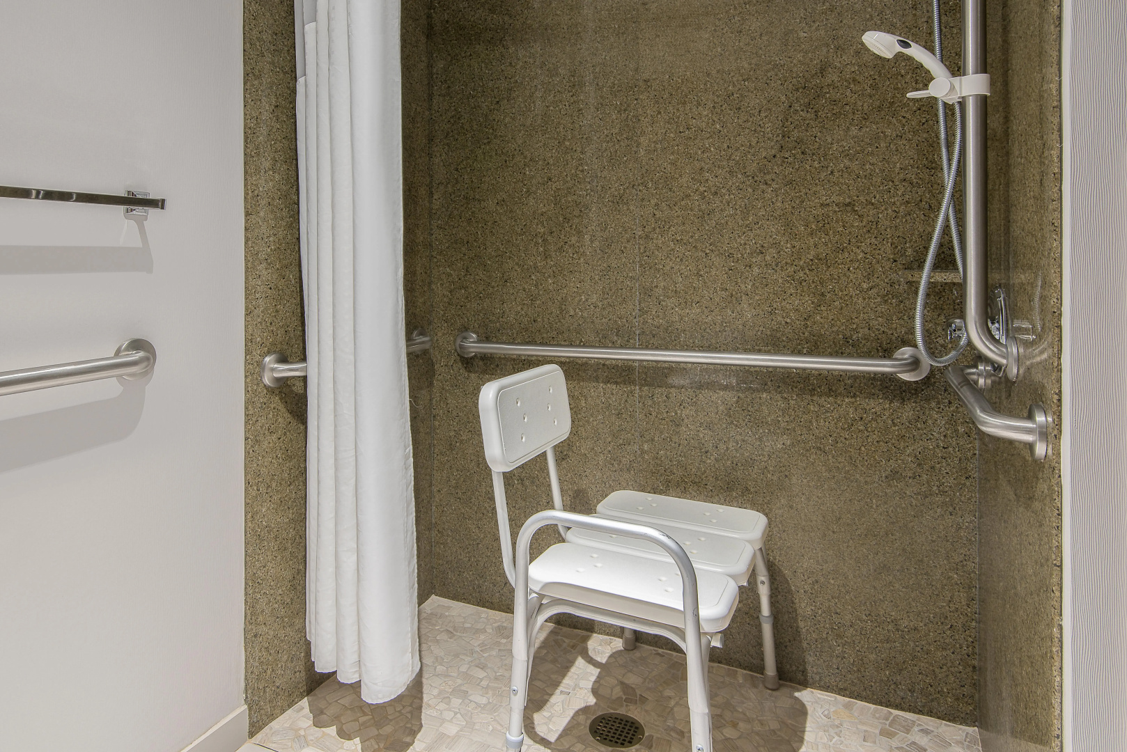 Holiday Inn Express & Suites Cooperstown by IHG