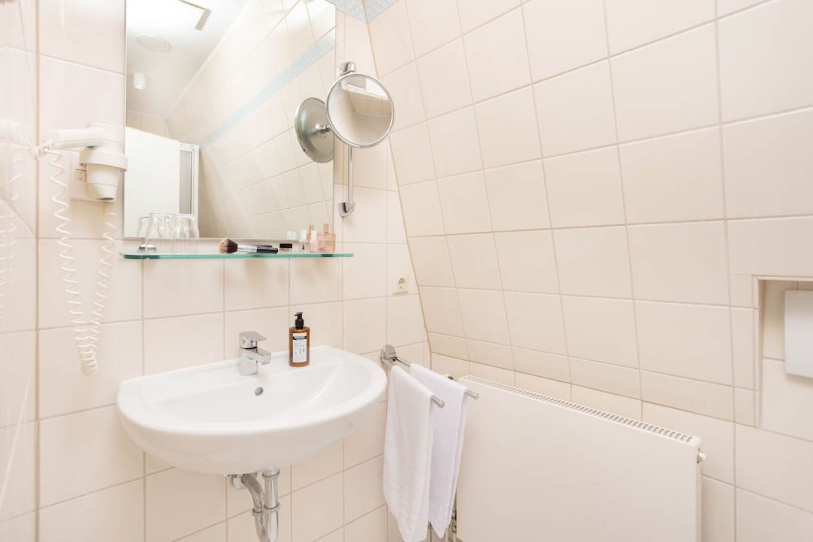 maakt Hotel & Apartments