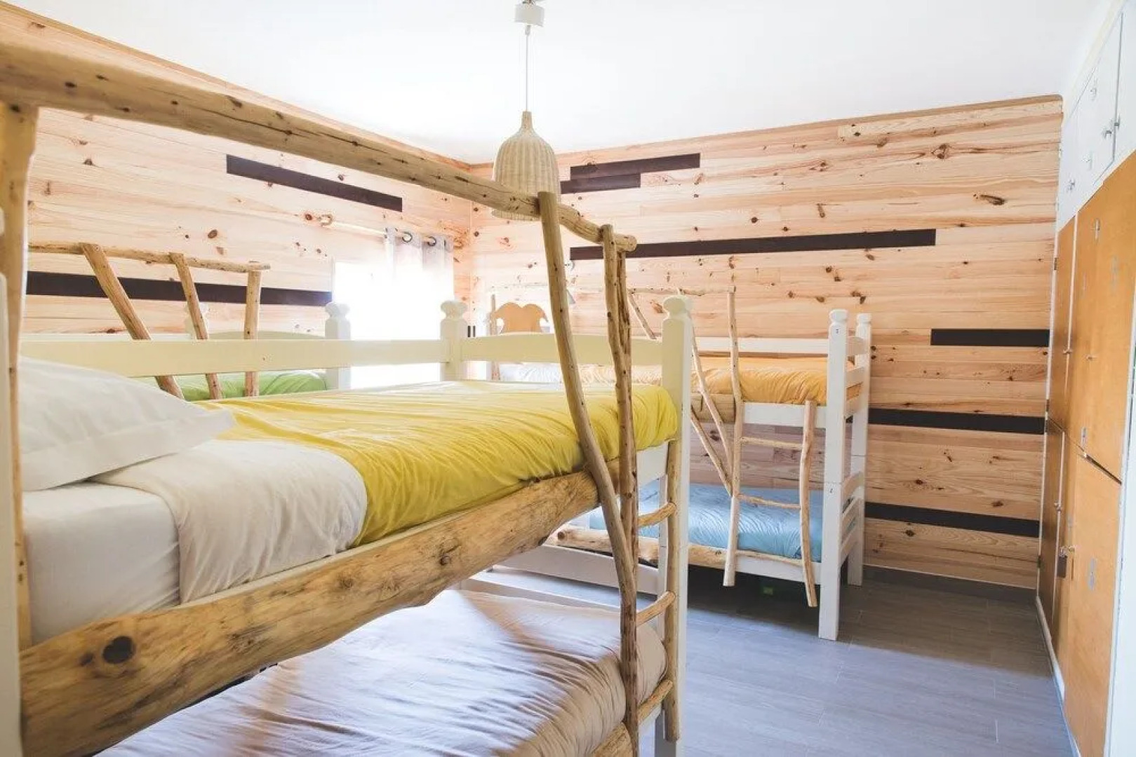 Good Feeling Hostel & Guesthouse