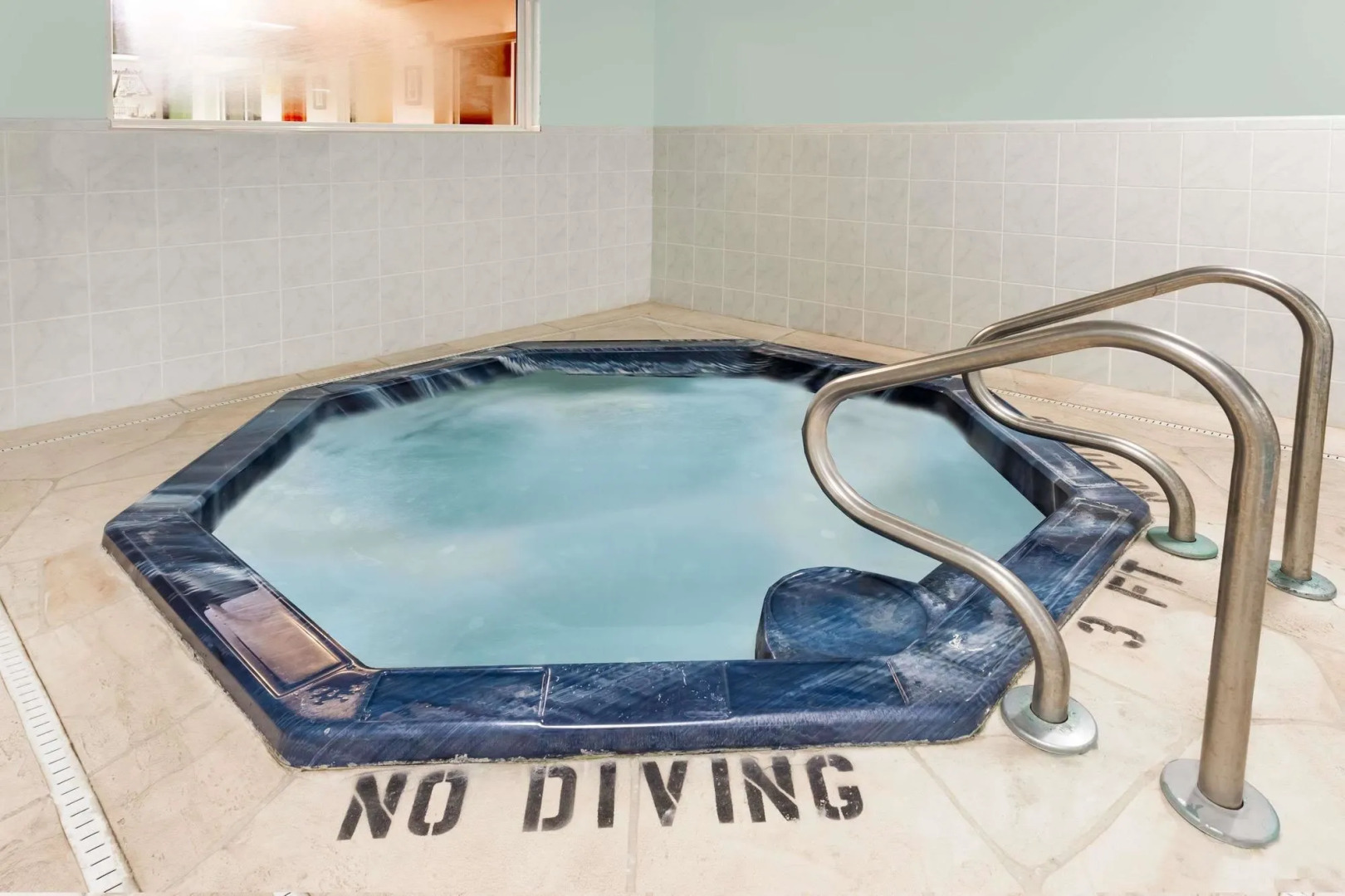 SureStay Plus Hotel by Best Western Bettendorf