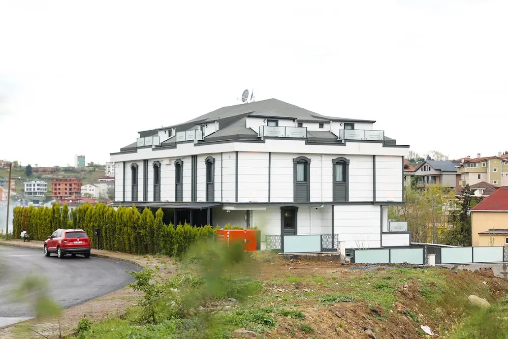 Garden Mode Airport Hotel