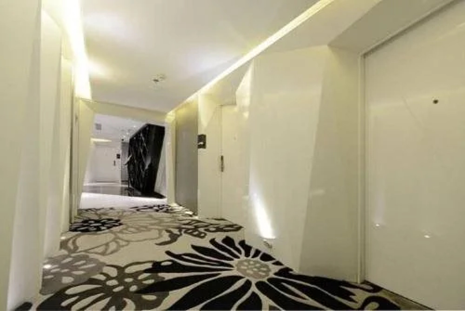 Ramada by Wyndham Luoyang Downtown