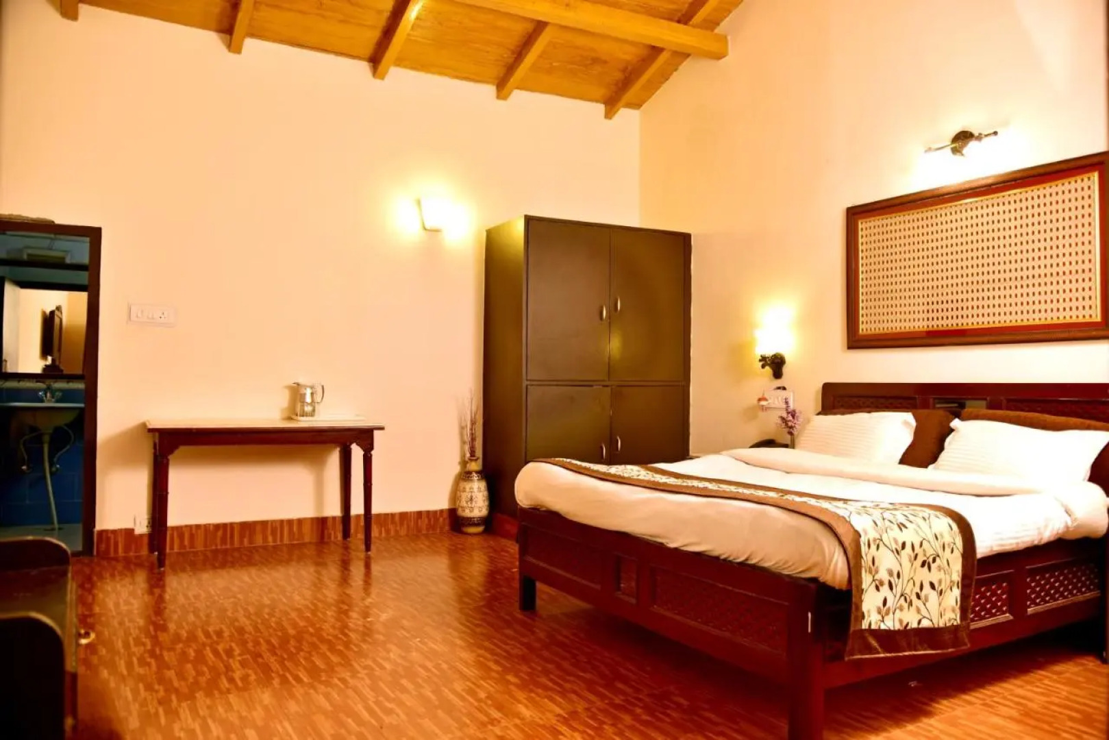 Xomotel Ranikhet Heights