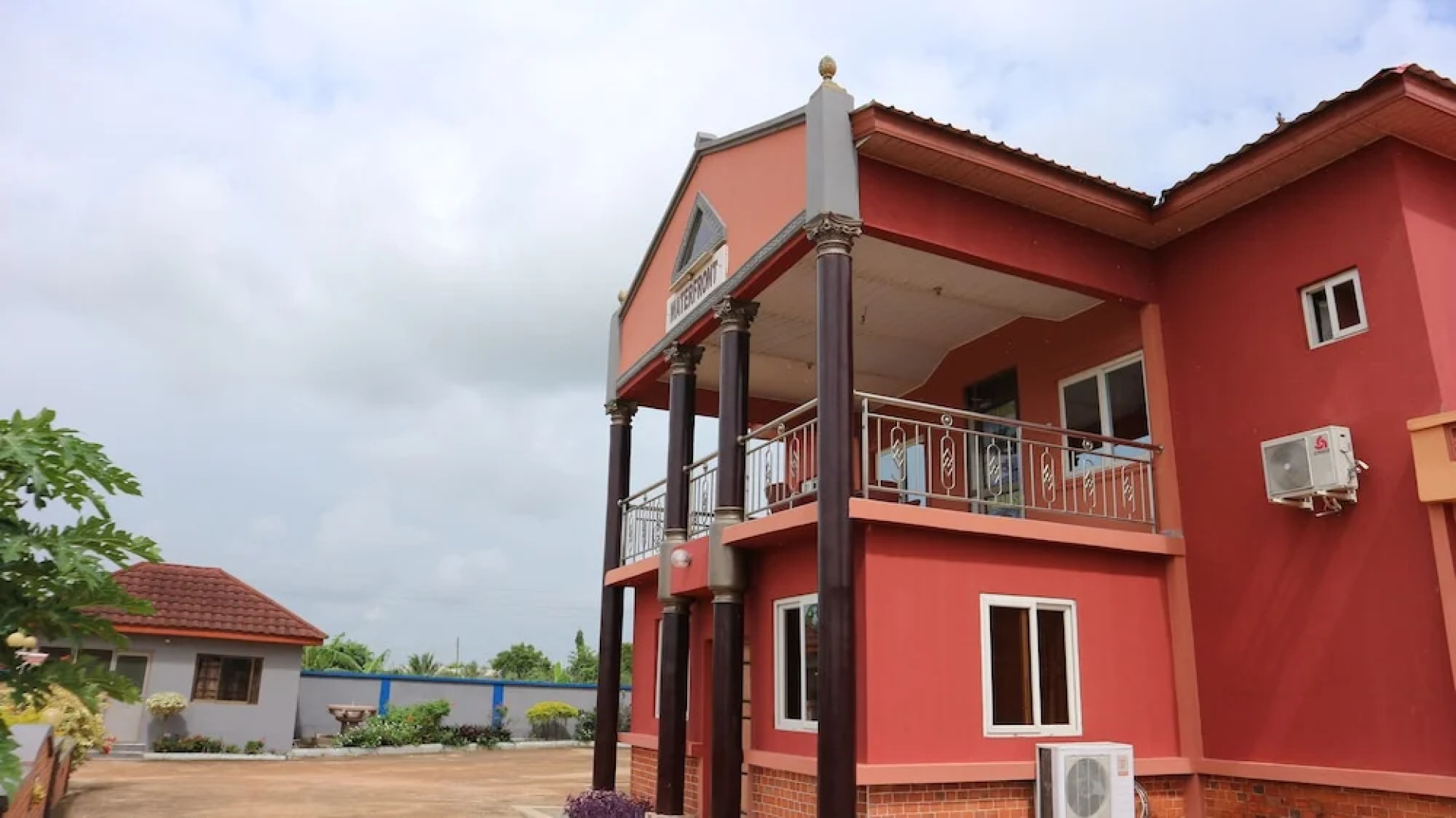 Waterfront Paradise Resort