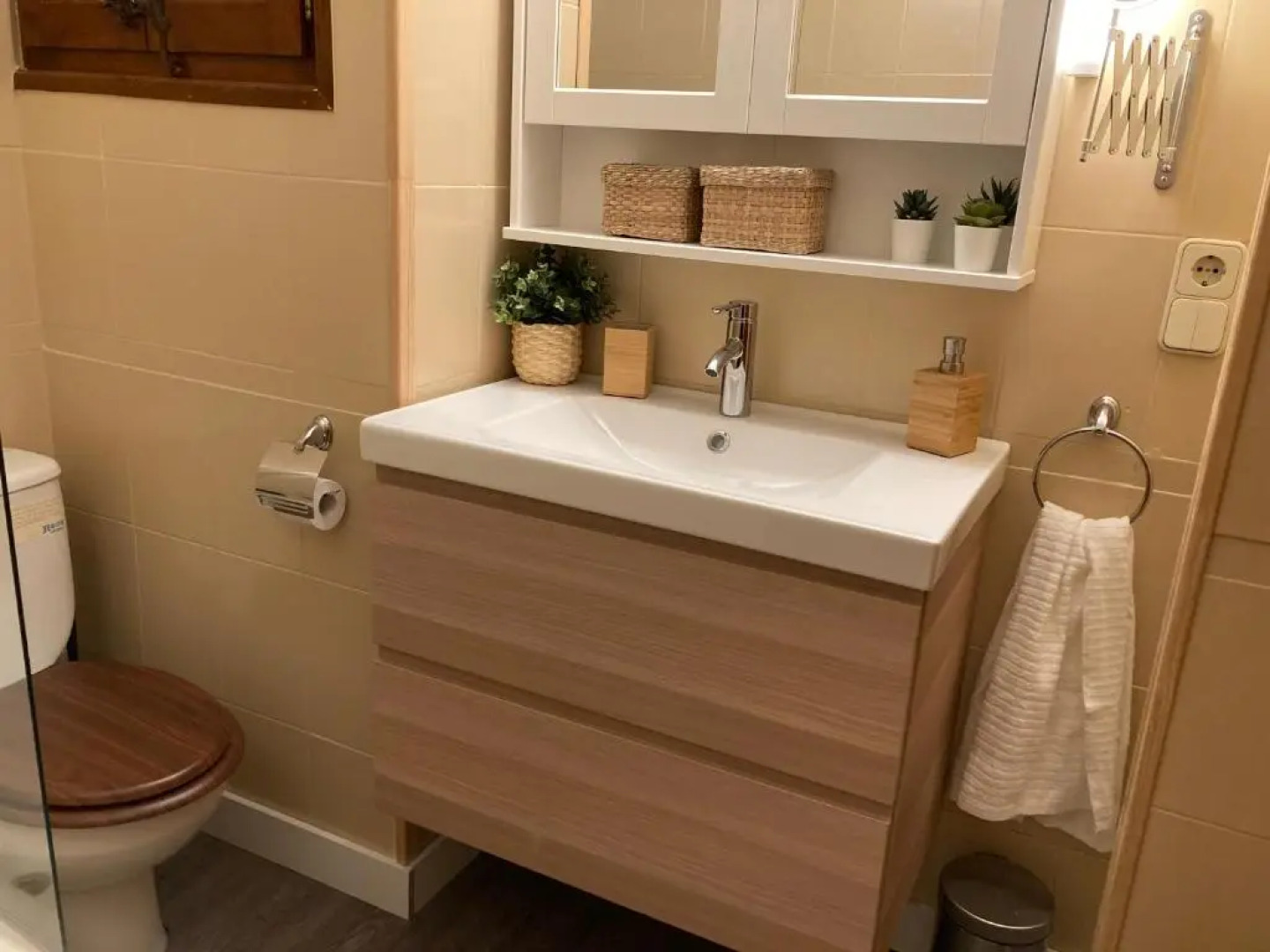 Vistas Únicas a los Pirineos, para 7-8 personas!! Tensi Home Llivia