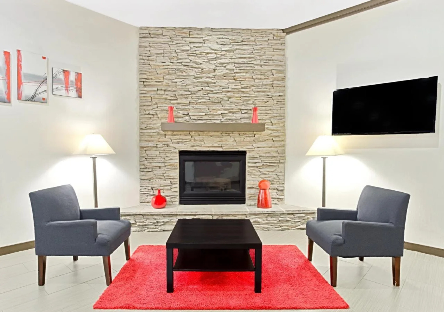 Ramada by Wyndham Waukegan/Great Lakes