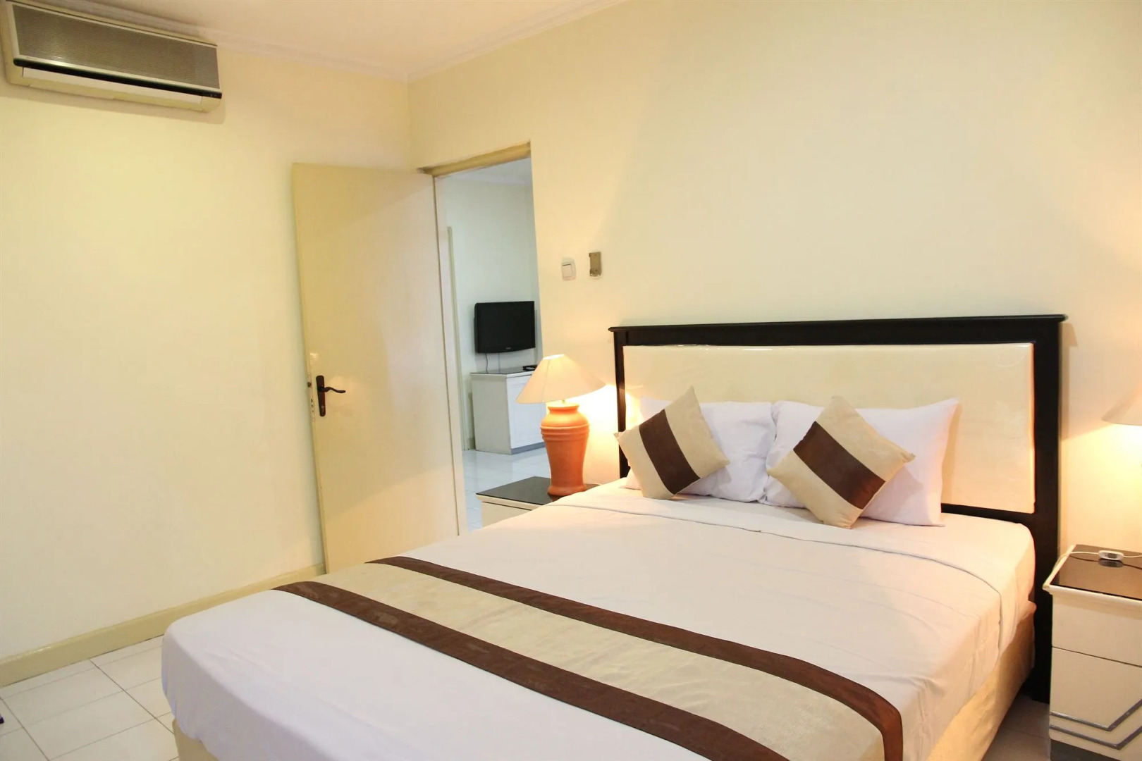 Sejahtera Family Hotel & Apartment