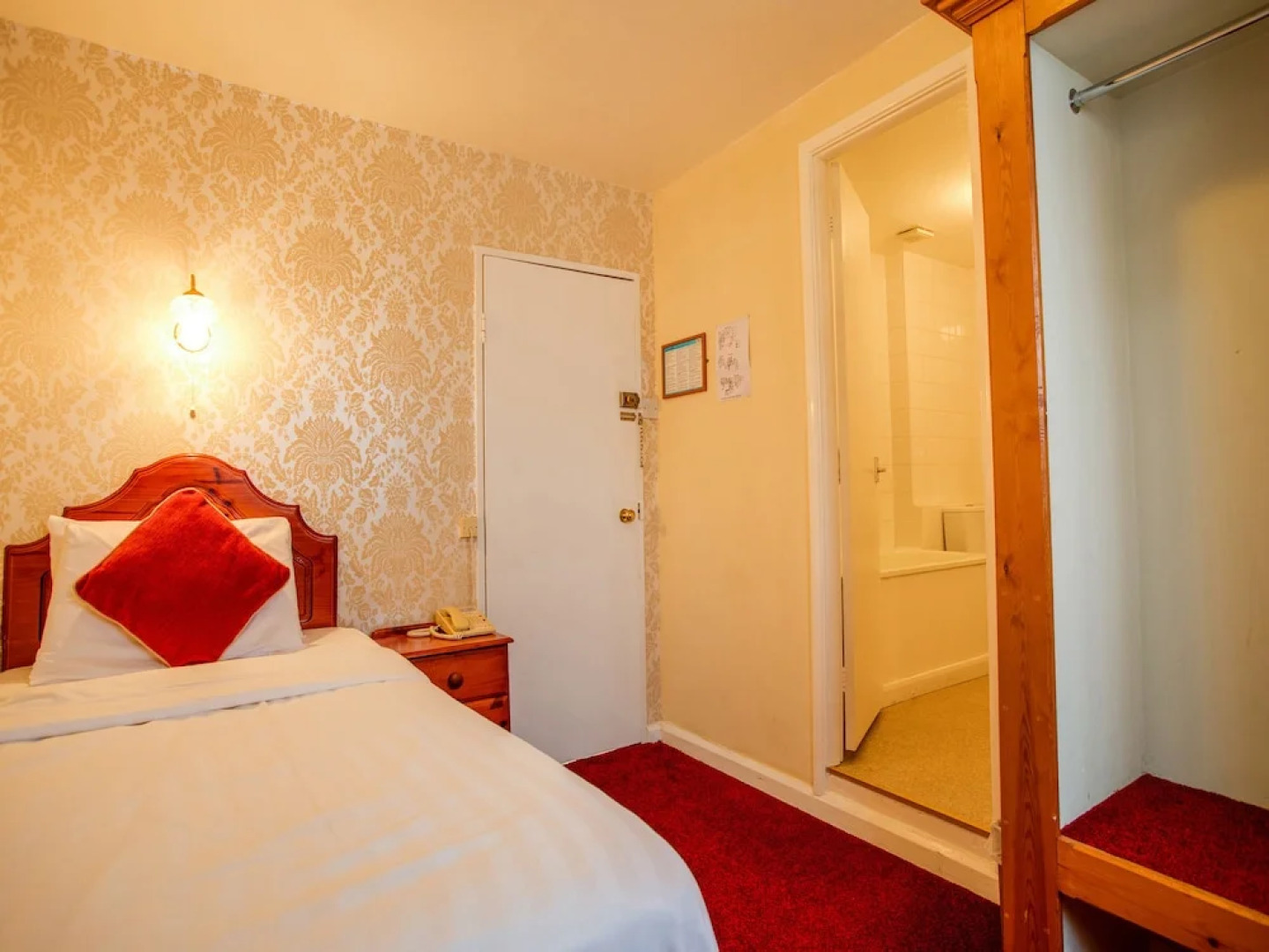 The Rose and Crown Hotel