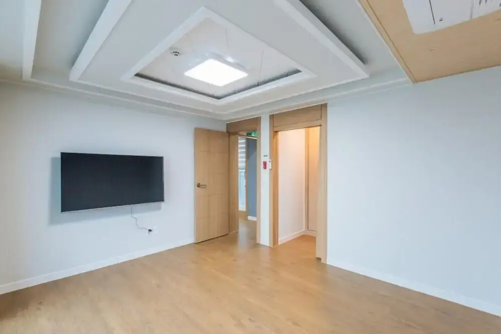 Heart Blue Road Town Pension