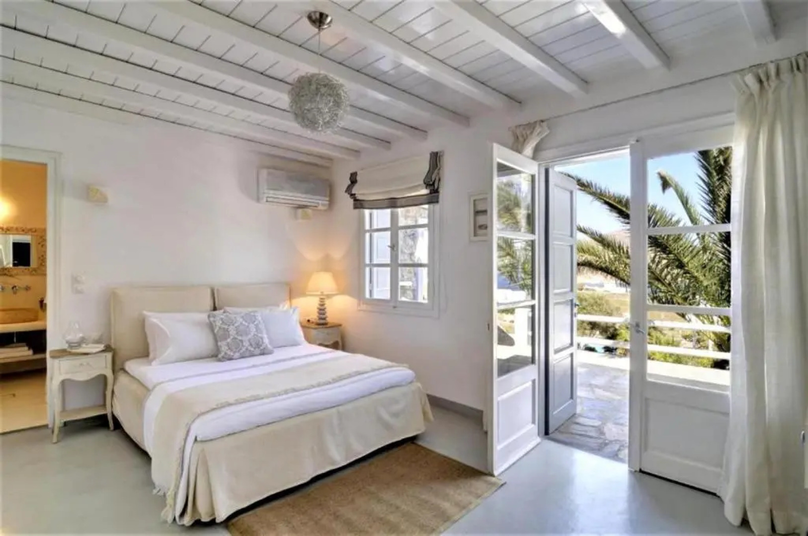 Quality Brand Villas Sea & Sun Villa A SUPERB LUXURY EXCLUSIVE VILLA WITH PERSONALITY