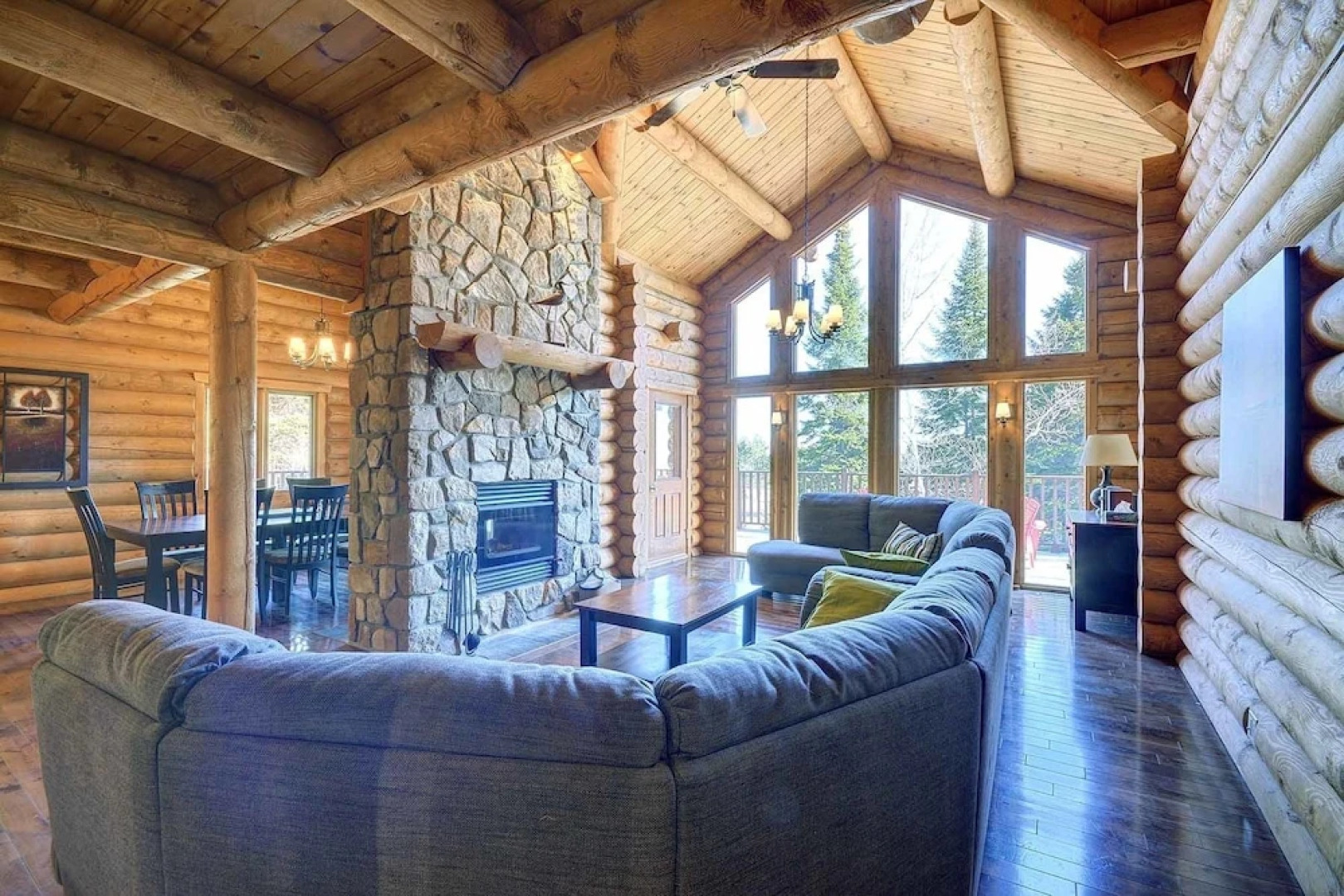 Chalet Nanook of the North