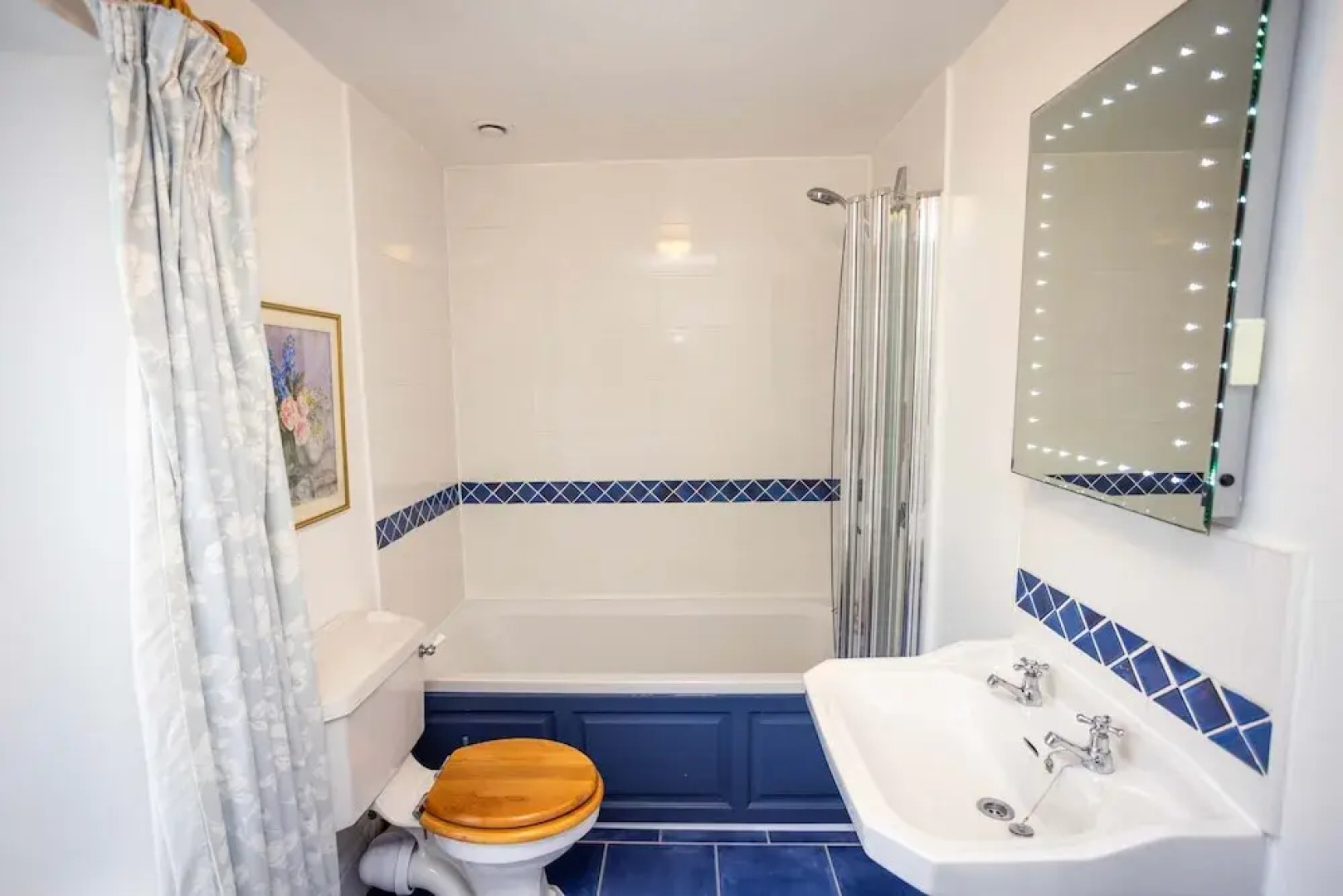 Hall House 3 Bedroom House St Florence