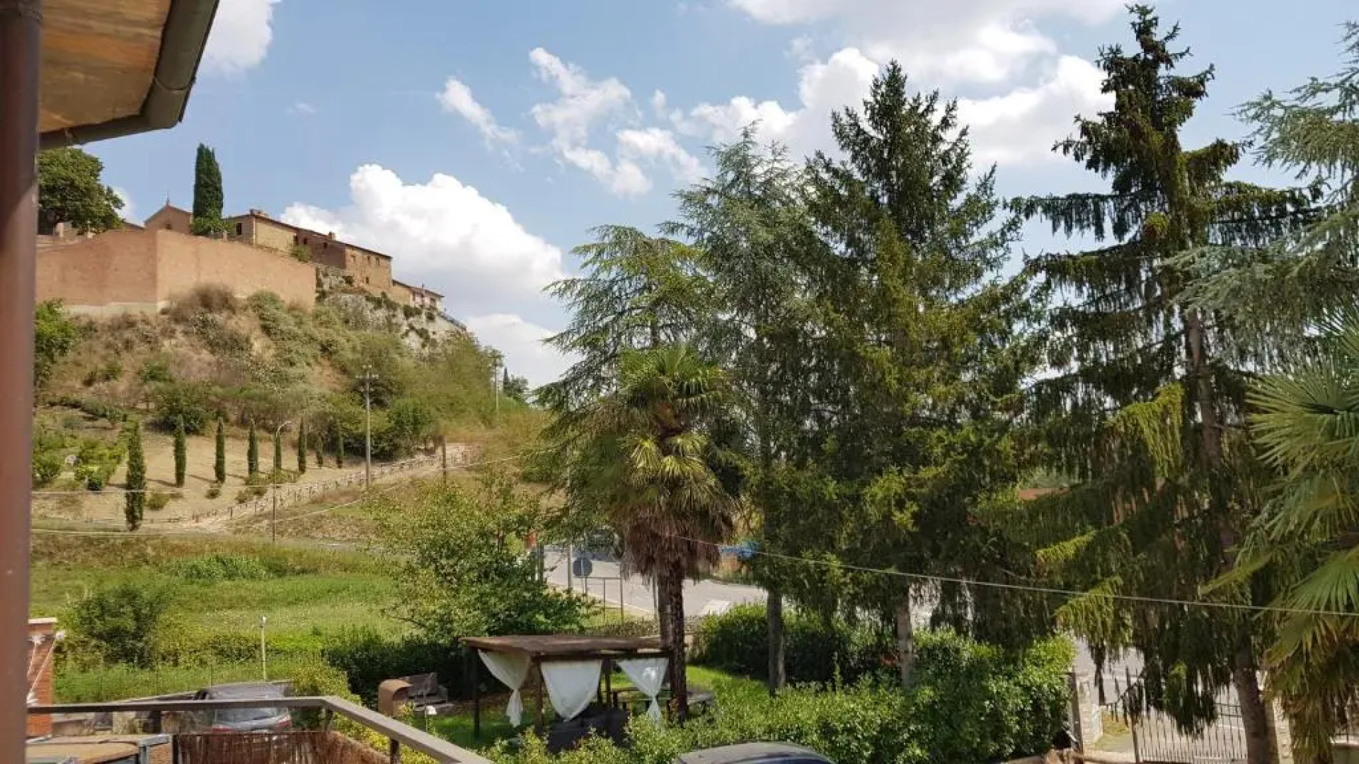 Raffinata casa con wifi e giardino immersa nel verde "VAL D'ORCIA DELUXE"